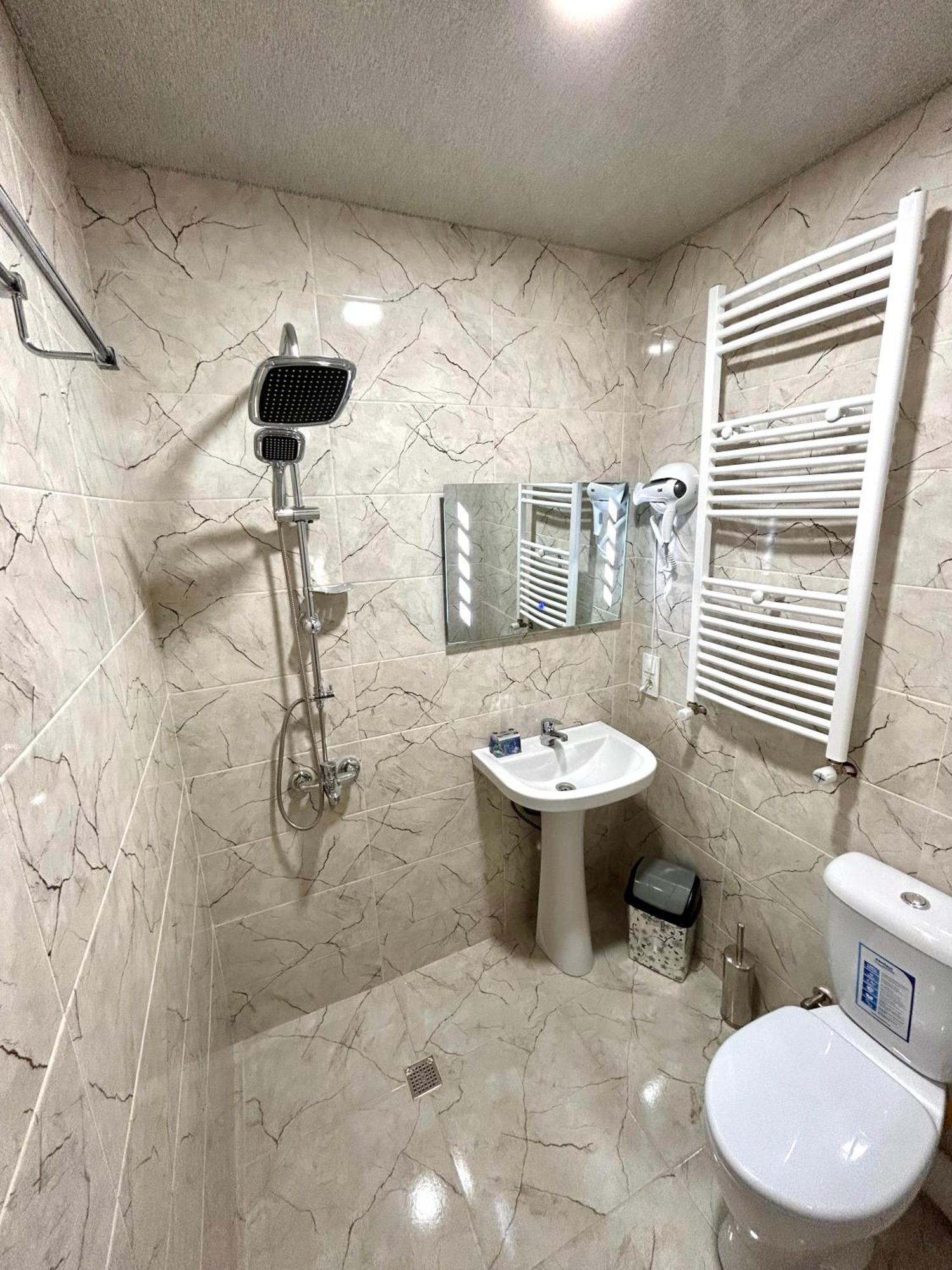 Dandelion Hotel Gudauri Ganisi Ngoại thất bức ảnh