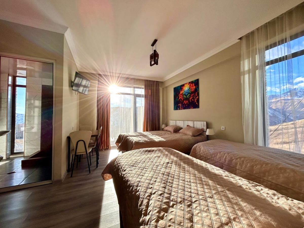 Dandelion Hotel Gudauri Ganisi Ngoại thất bức ảnh
